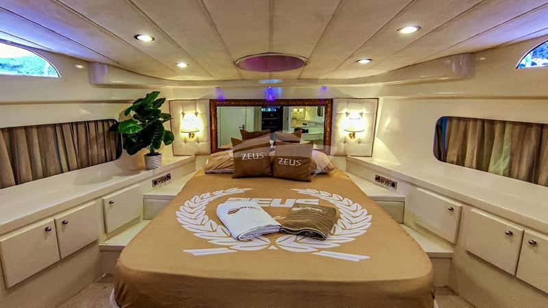 ZEUS 20m motor yacht charter, photo 9
