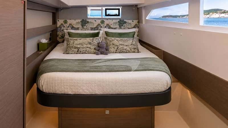 SASHALON 15m sailing yacht charter, photo 9