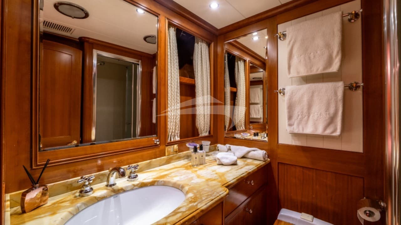 ELLEN, photo from the yacht portfolio 4