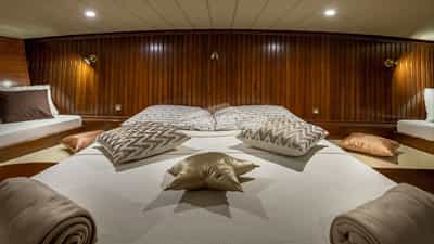 master cabin