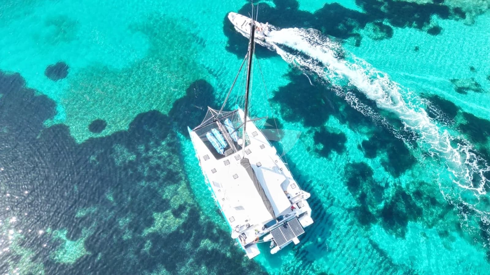 AVEL VAEZ, photo from the yacht portfolio 1