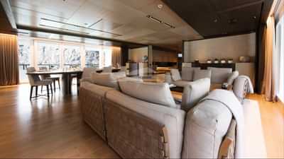 Main Deck - Main Lounge