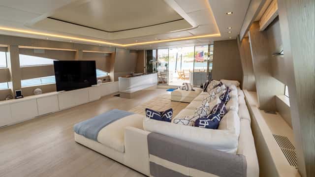 BLUE DEVIL yacht charter photo 4