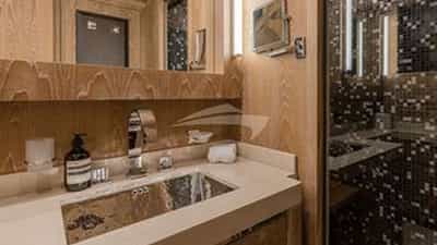 Guest Bathroom 2