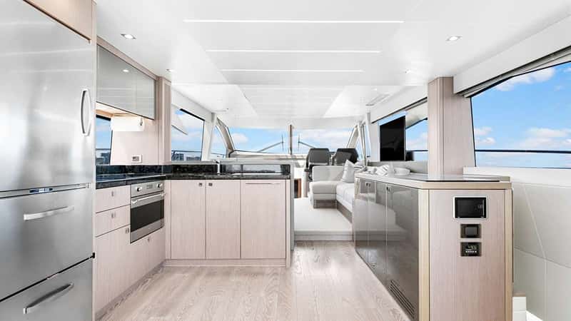 DONE DEAL 21m motor yacht charter, photo 10