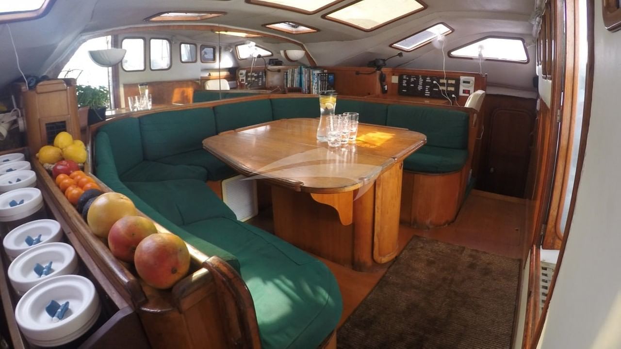 Main Saloon dining area