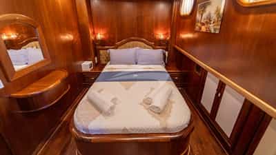 Double Cabin 1