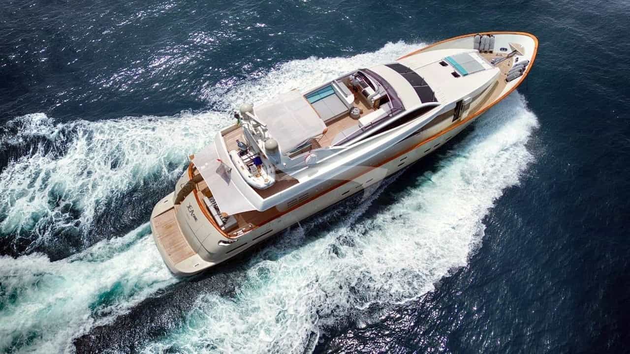 DEA ONE yacht charter