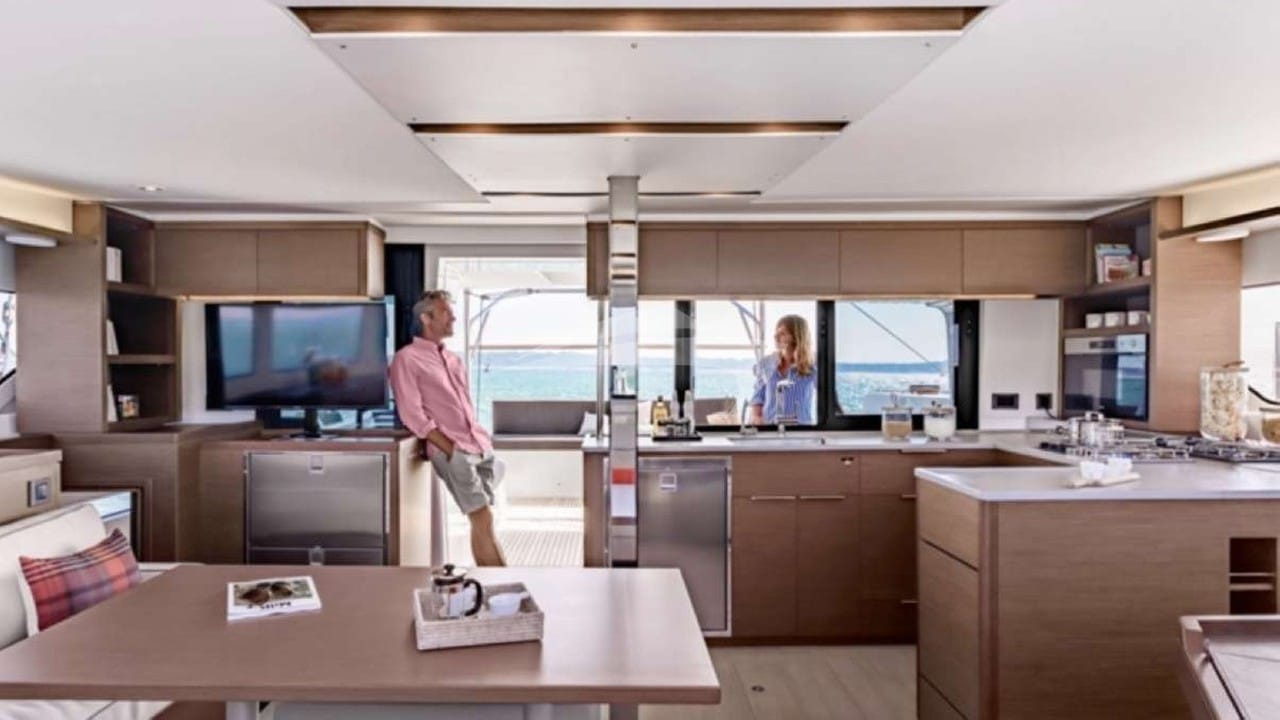 Saloon / Cockpit / Kitchen