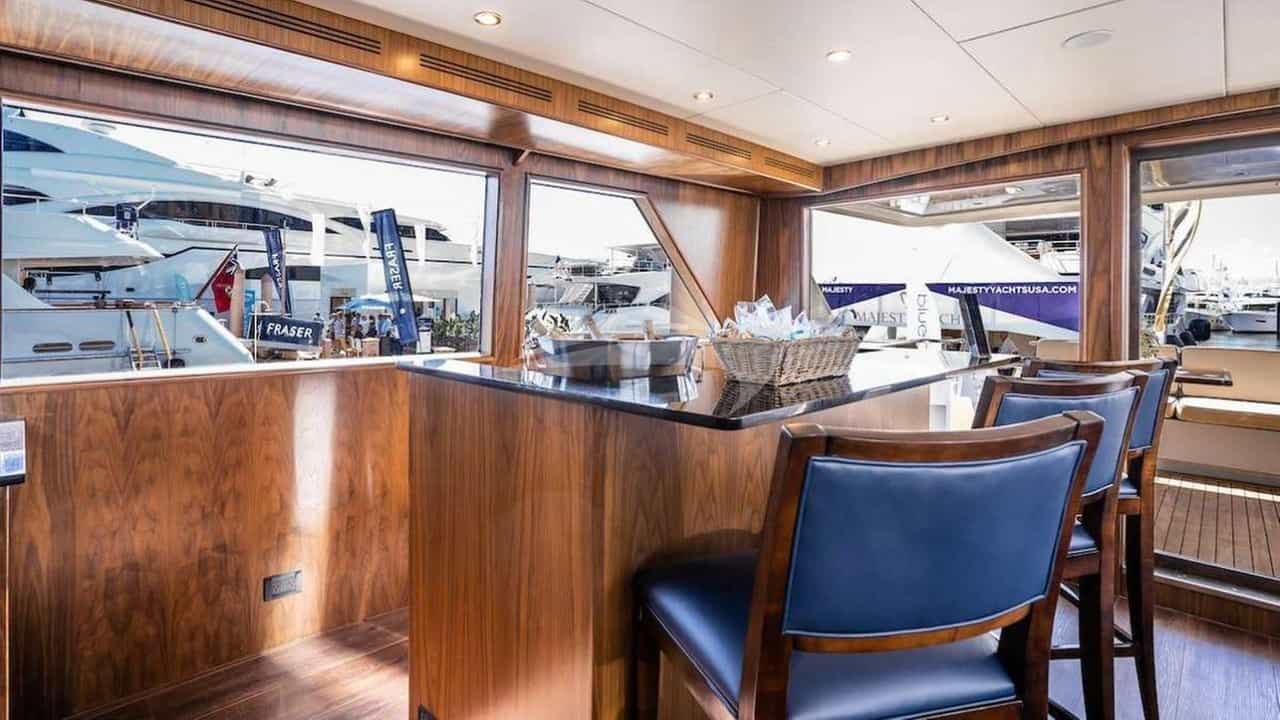 A PLACE IN THE SUN main view