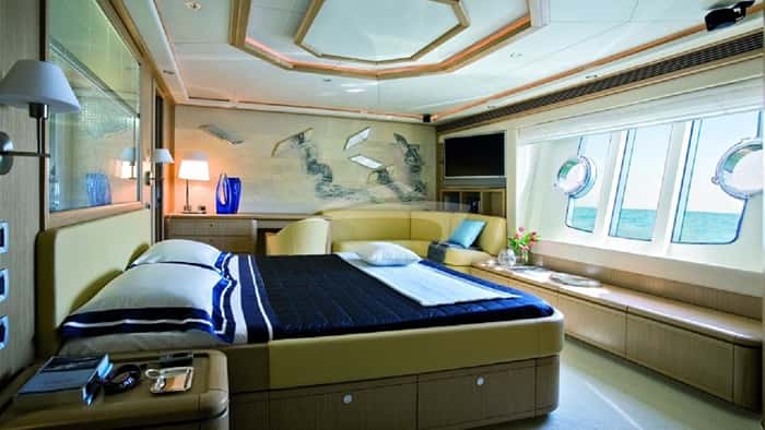 MAXI BEER 27m motor yacht charter, photo 4