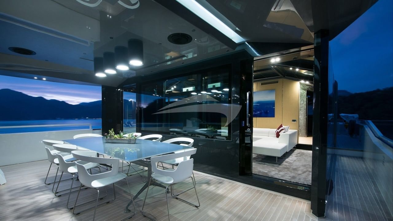 Upper deck dining in evening