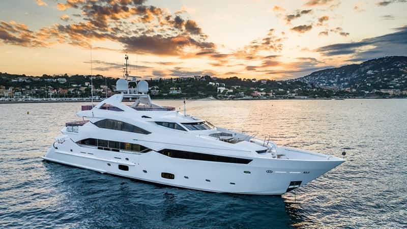 THUMPER 40m motor yacht charter, photo 2