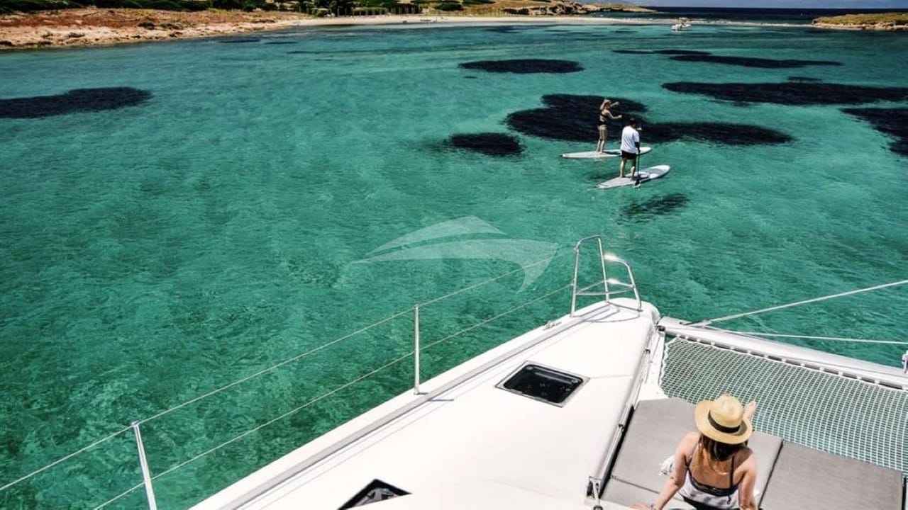 Foredeck lounge area