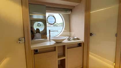 SINGH CITY 19m motor yacht charter, photo 7