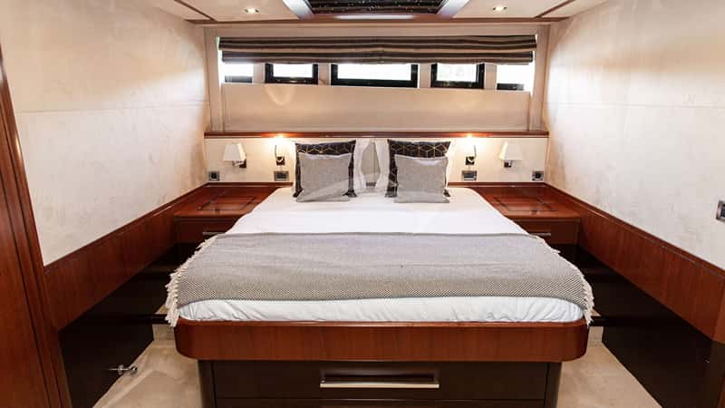 LE CHIFFRE 20m motor yacht charter, photo 5