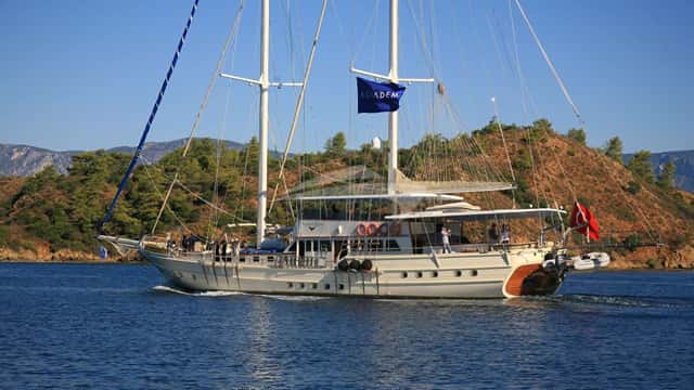 AEGEAN CLIPPER 41m motor yacht for charter