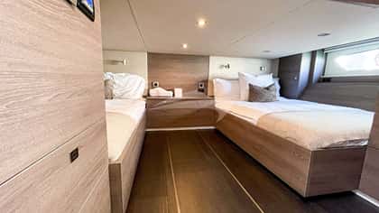 58 VANQUISH 18m motor yacht charter, photo 8