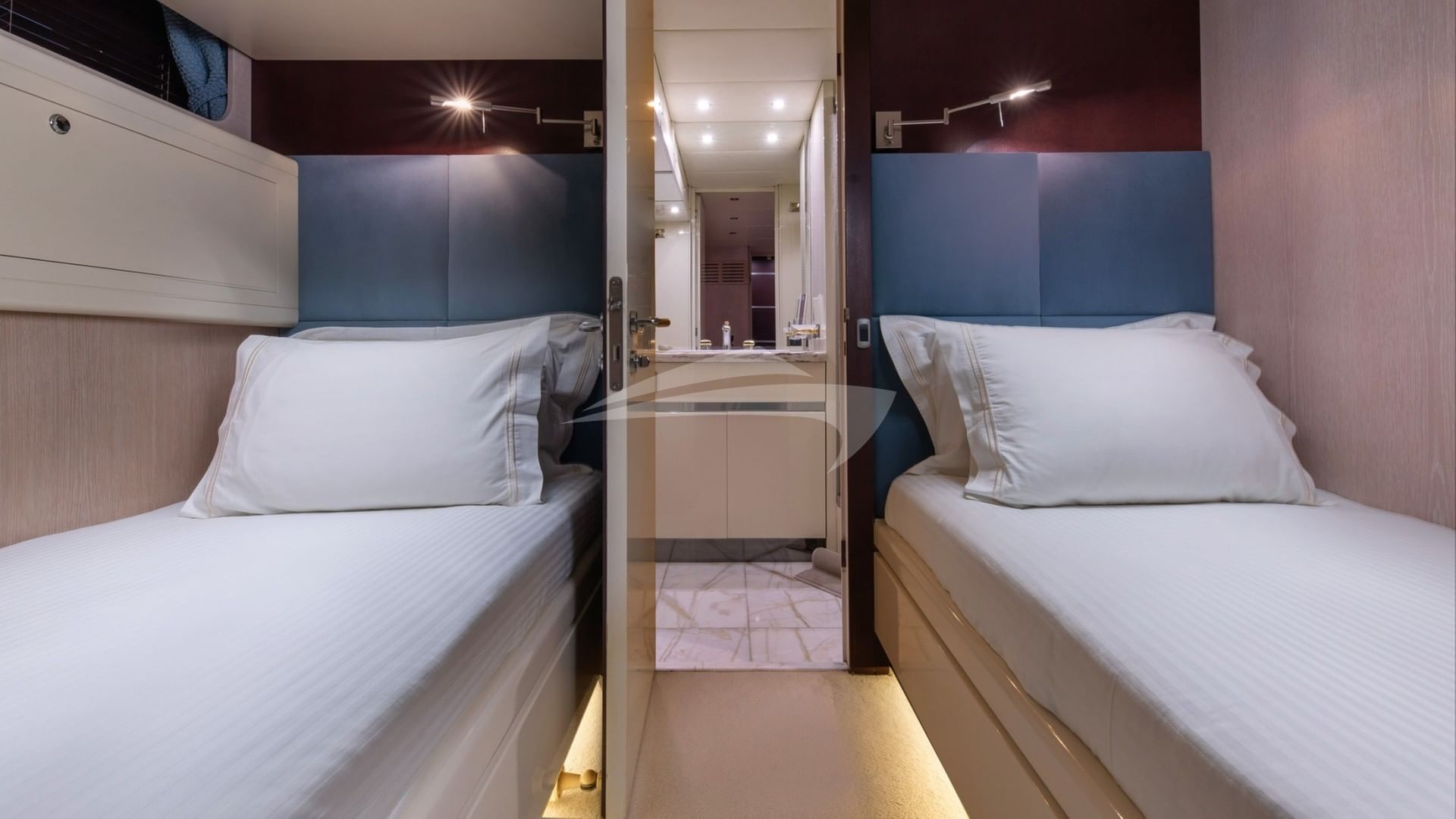 Lower Deck - Twin Cabin