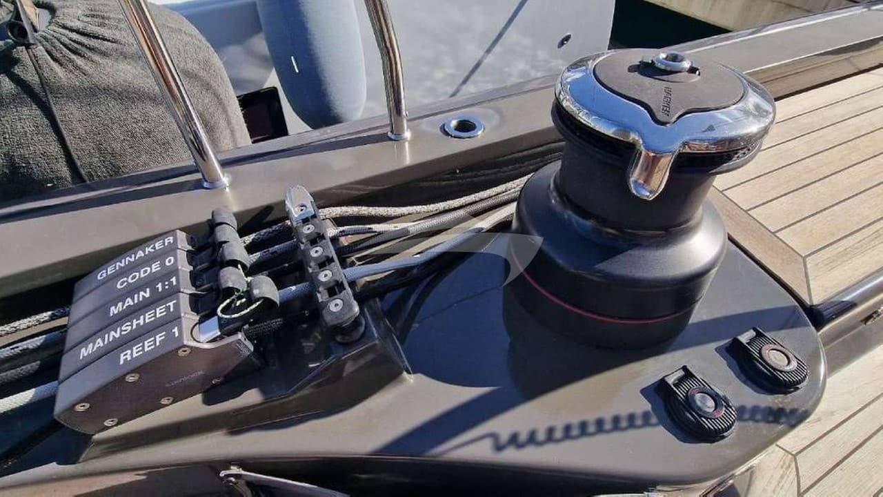 YKNOT NOW, photo from the yacht portfolio 10