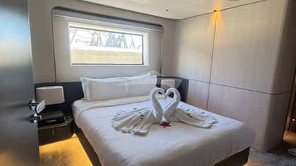 PURA VIDA 35m motor yacht charter, photo 7