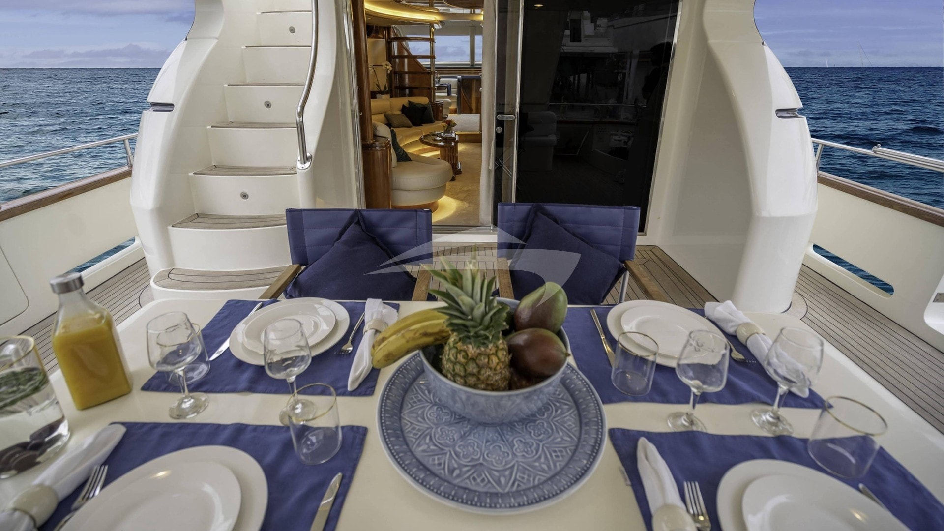 Deck Dining