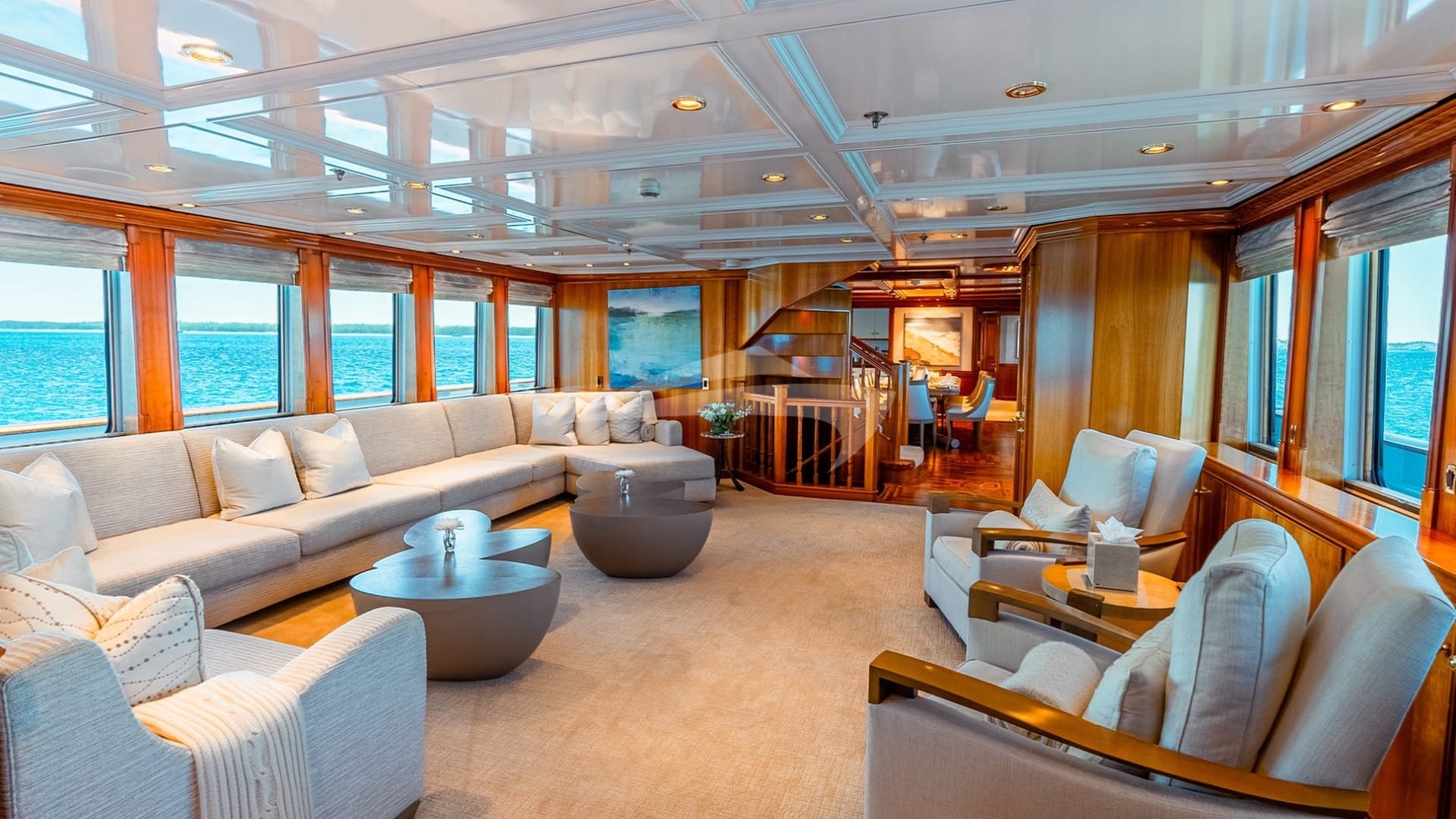 Salon looking forward