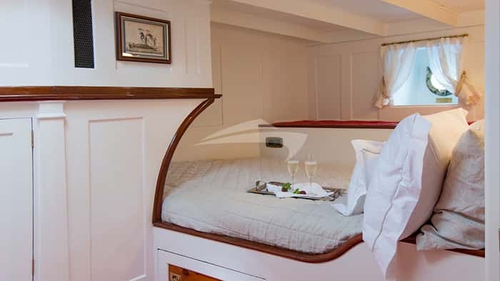 PURITAN 38m sailing yacht charter, photo 2