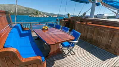 Deck Dining