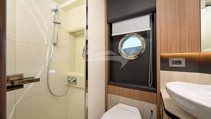 VIVA LA VIDA 15m motor yacht charter, photo 5