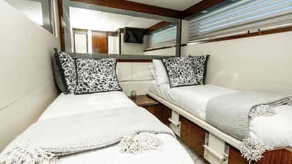 NEW LIFE 28m motor yacht charter, photo 7