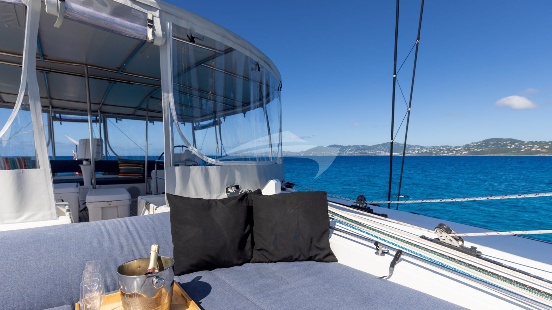 Flybridge and sunloungers