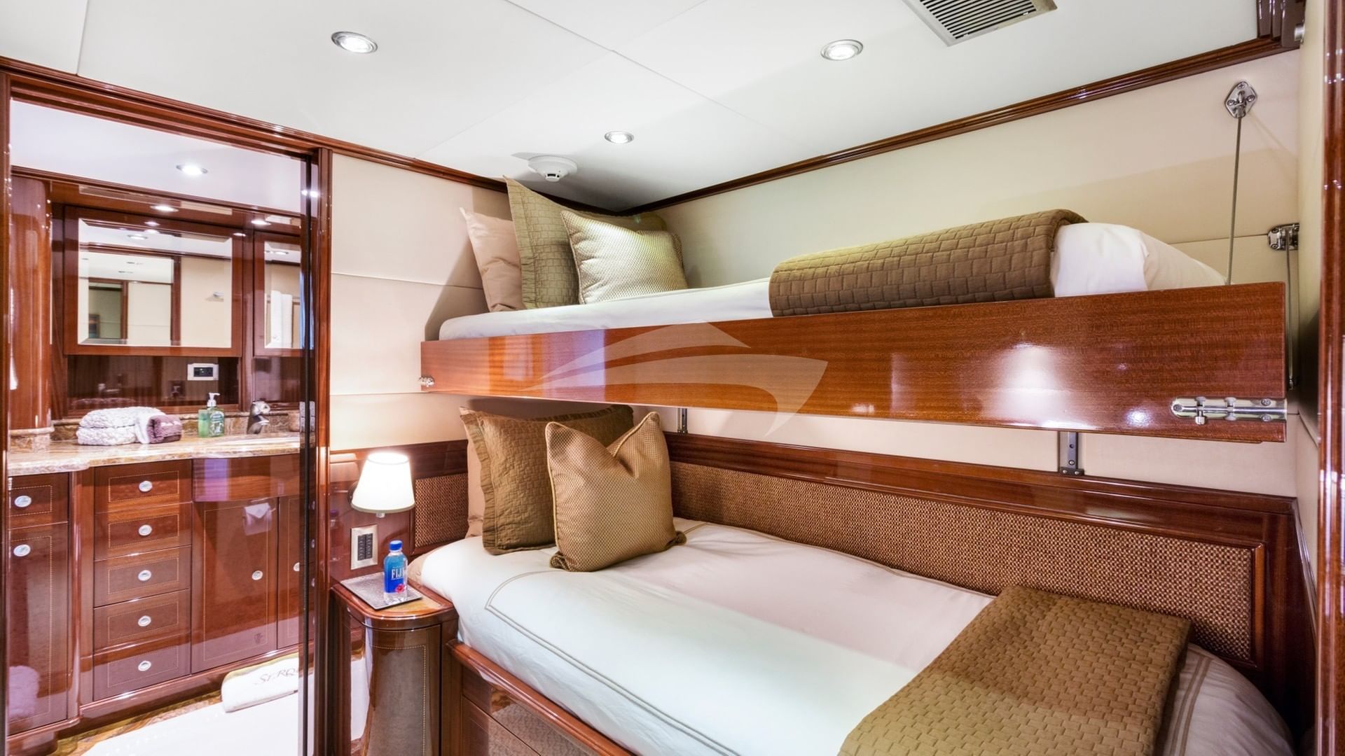 Convertible Guest Room