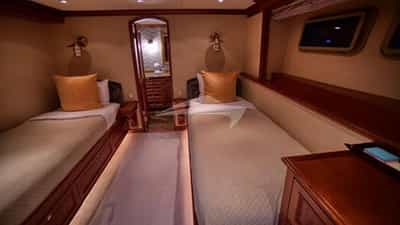 Twin Cabin