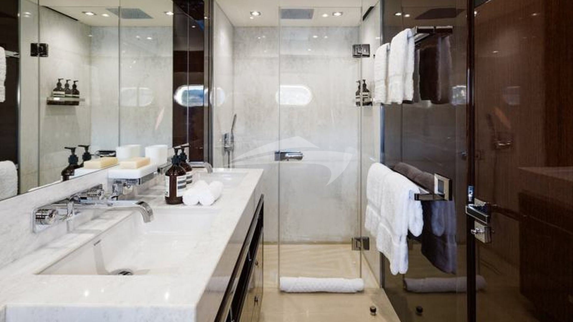 Guest Bathroom 2