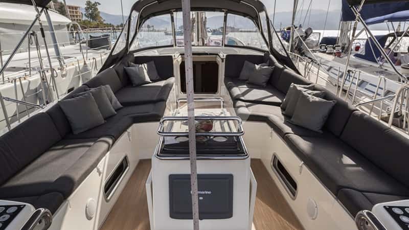 SHOOTING STAR 20m sailing yacht charter, photo 8