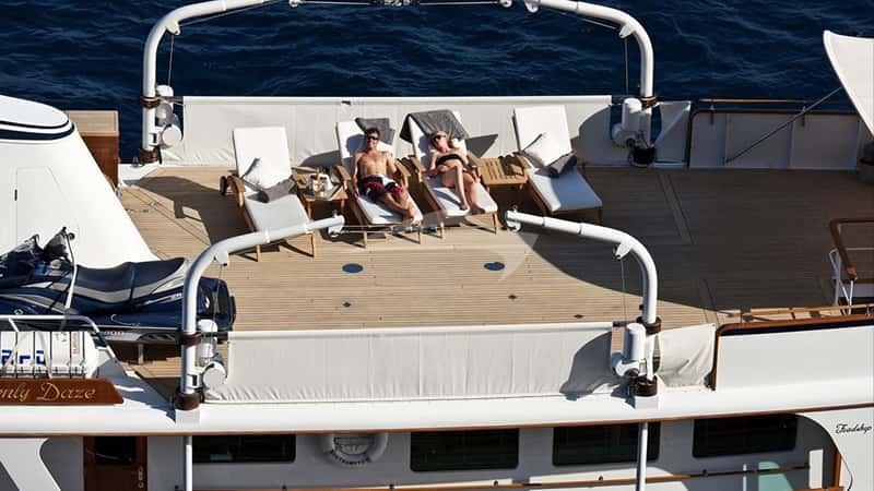 HEAVENLY DAZE 32m motor yacht charter, photo 2