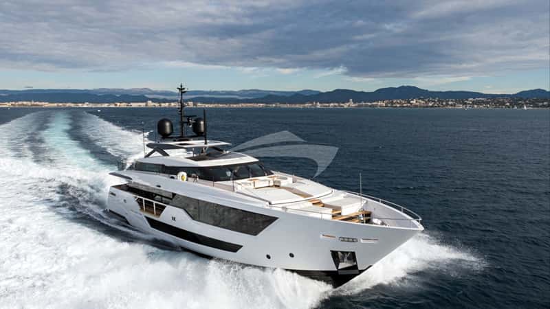 JAG'B 33m motor yacht charter, photo 3