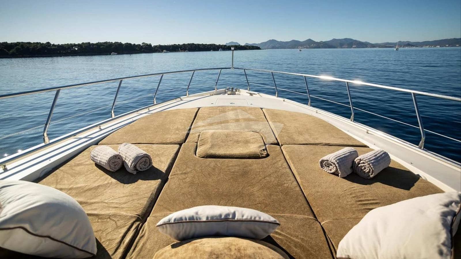 BEST MOUNTAIN, photo from the yacht portfolio 17