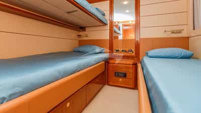 Twin Cabin