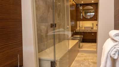Maindeck Master Bath