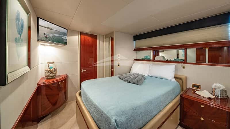 IV TRANQUILITY 29m motor yacht charter, photo 10