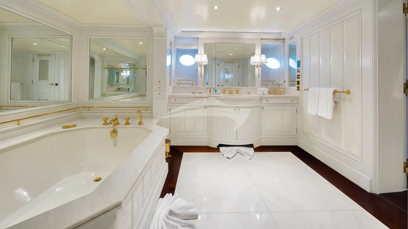 GRAND OCEAN, photo from the yacht portfolio 16