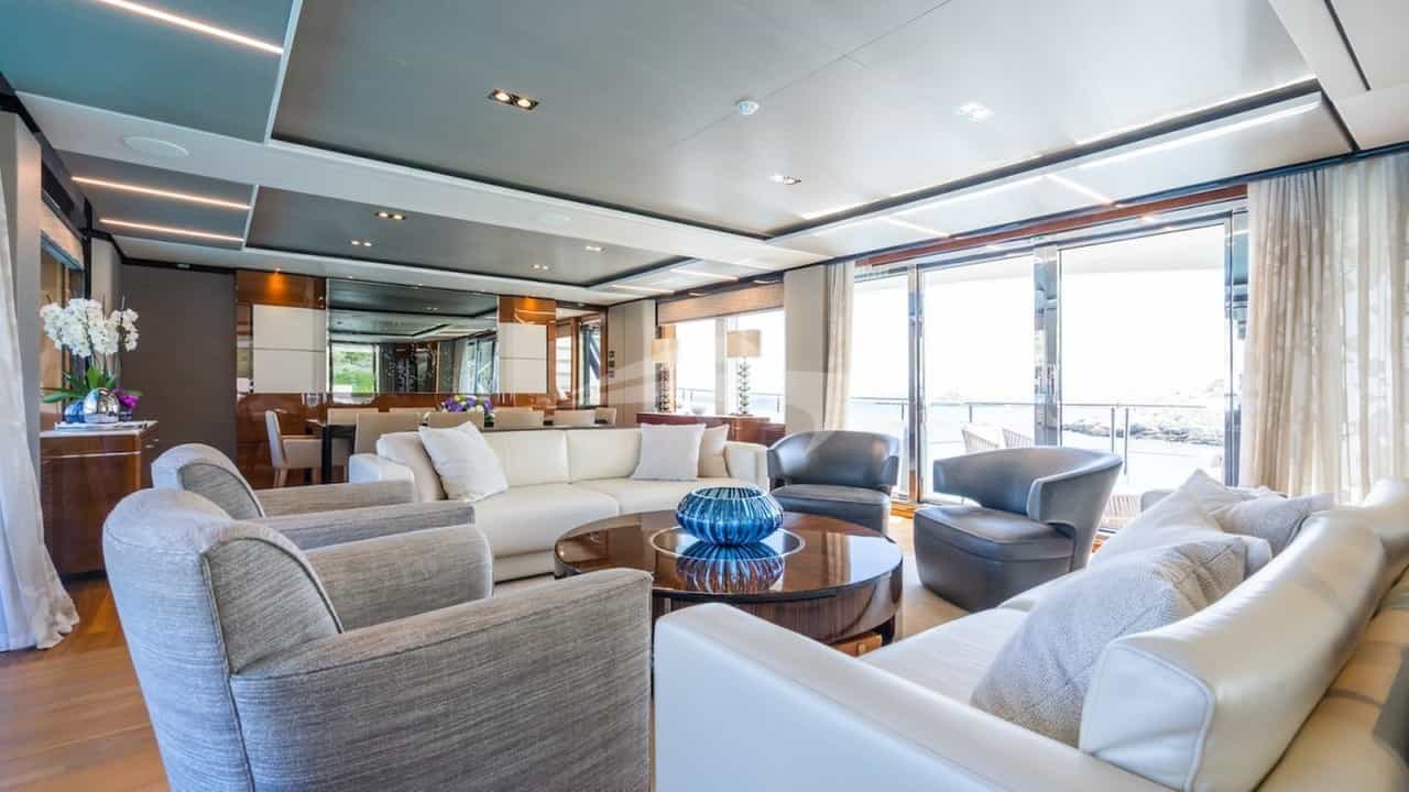 Main saloon