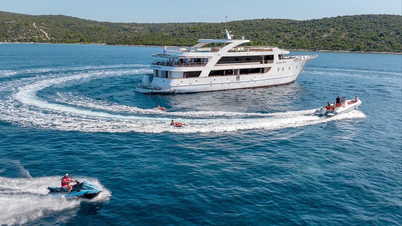 KARIZMA, photo from the yacht portfolio 6