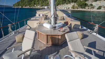 deck seating