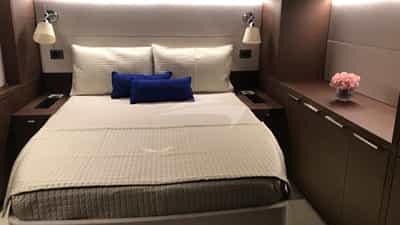 Double Cabin