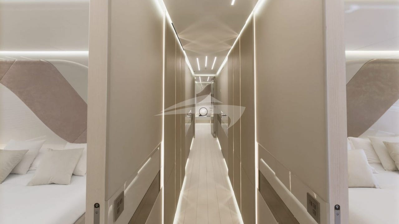 N1 Mangusta 165 REV Cabins