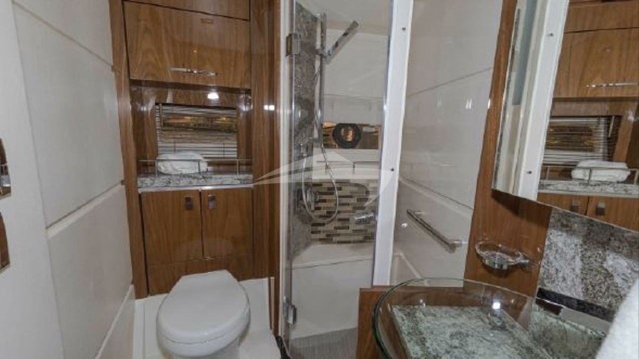 Guest/Day Head and Shower