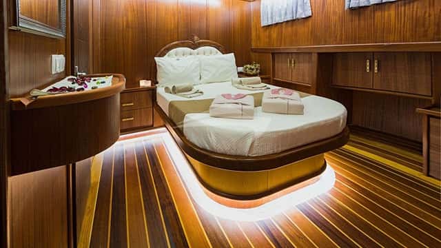 S NUR TAYLAN yacht charter photo 5